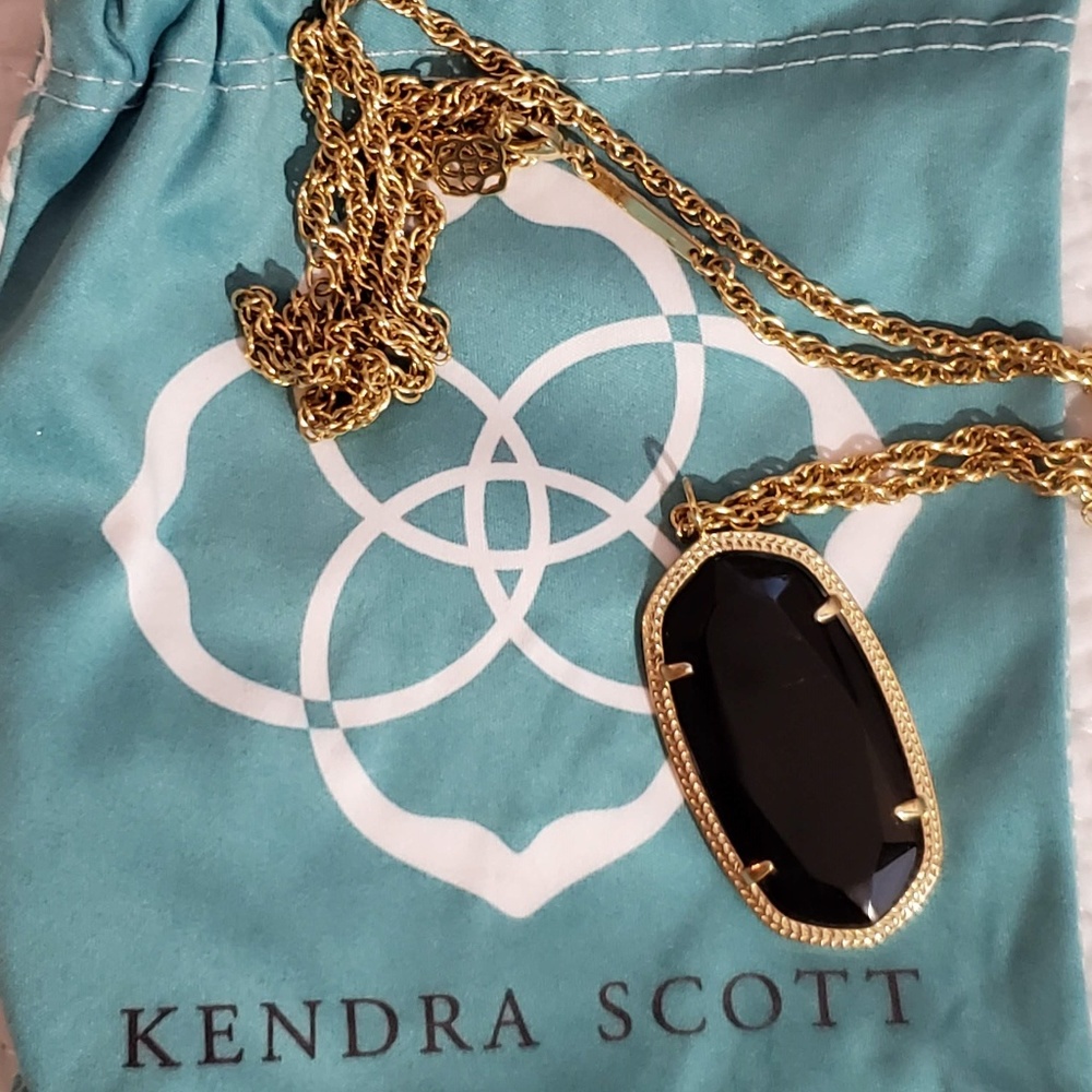 Kendra Scott Necklace